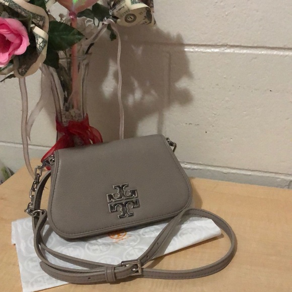 Tory Burch Handbags - NWT Tory Burch Crossbody Bag